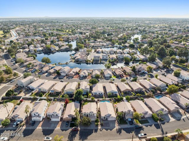 83 N AMBER Court, Chandler, AZ 85225