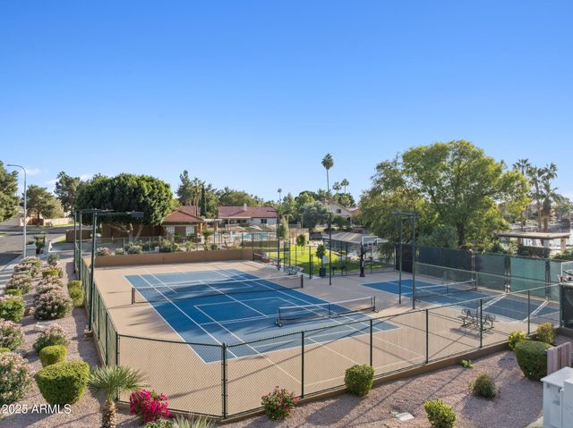 83 N AMBER Court, Chandler, AZ 85225