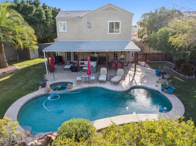 83 N AMBER Court, Chandler, AZ 85225