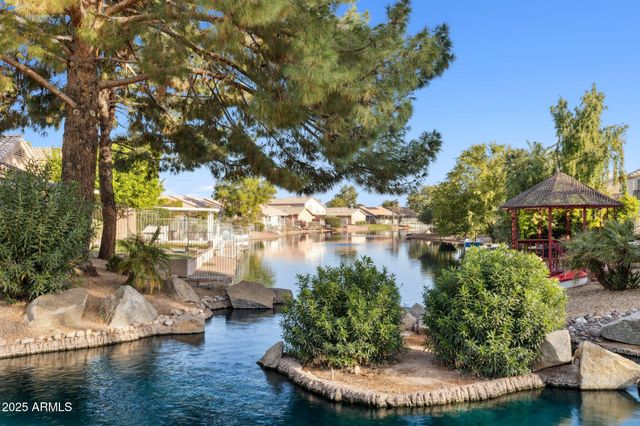 83 N AMBER Court, Chandler, AZ 85225