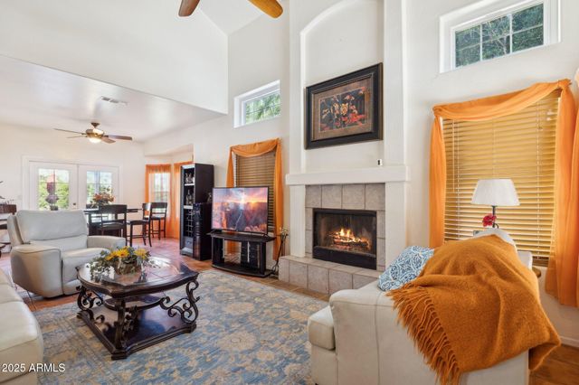 83 N AMBER Court, Chandler, AZ 85225