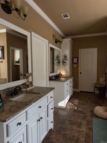 3702 Buckskin Road, Benton, AR 72015