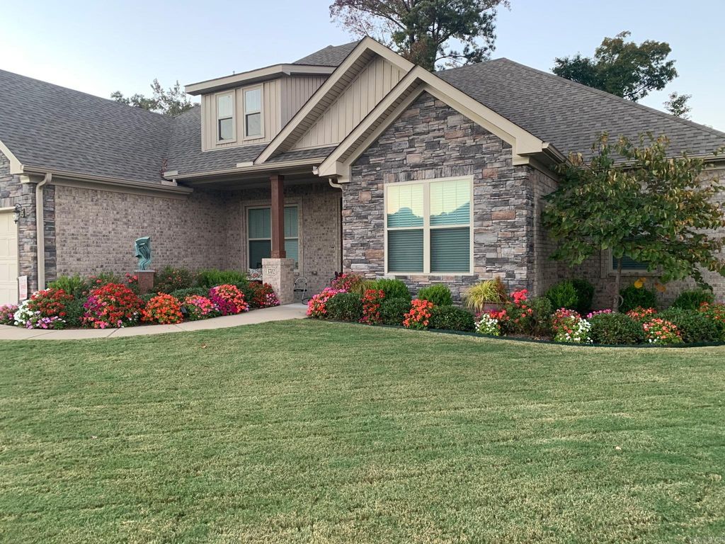 3702 Buckskin Road, Benton, AR 72015