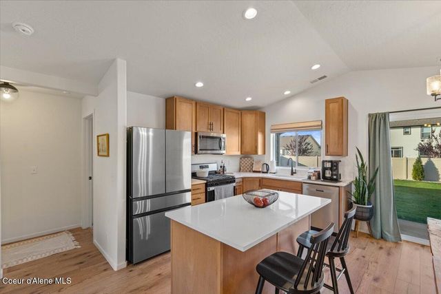 10101 N Belgrave Loop, Hayden, ID 83835