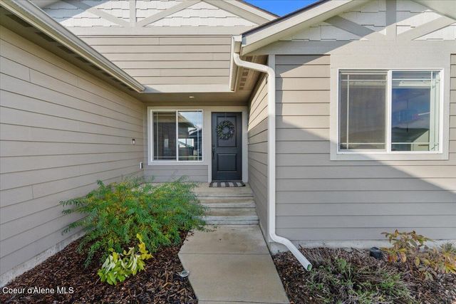 10101 N Belgrave Loop, Hayden, ID 83835