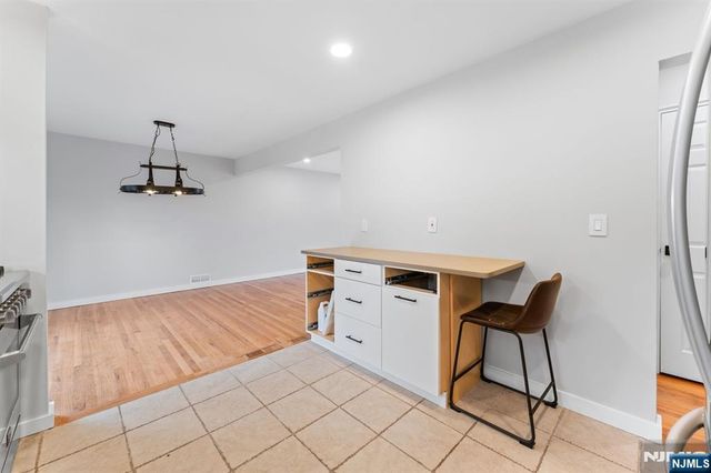 8 Brook Way, Demarest, NJ 07627