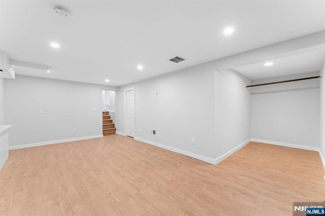 8 Brook Way, Demarest, NJ 07627