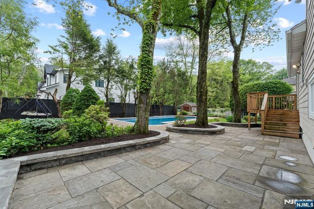 8 Brook Way, Demarest, NJ 07627