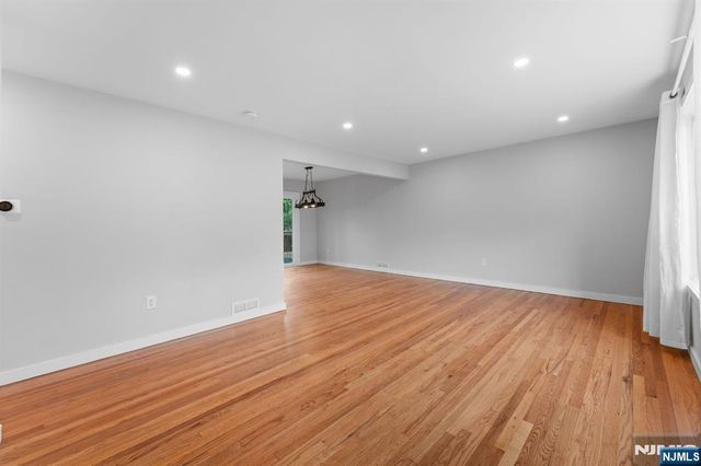 8 Brook Way, Demarest, NJ 07627