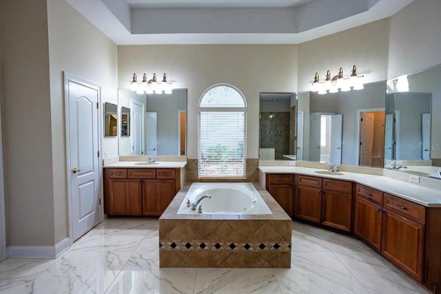 25609 HAWKS RUN LANE, Sorrento, FL 32776