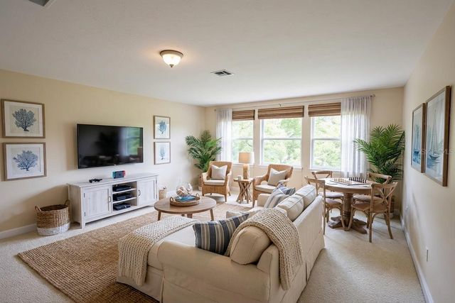 25609 HAWKS RUN LANE, Sorrento, FL 32776