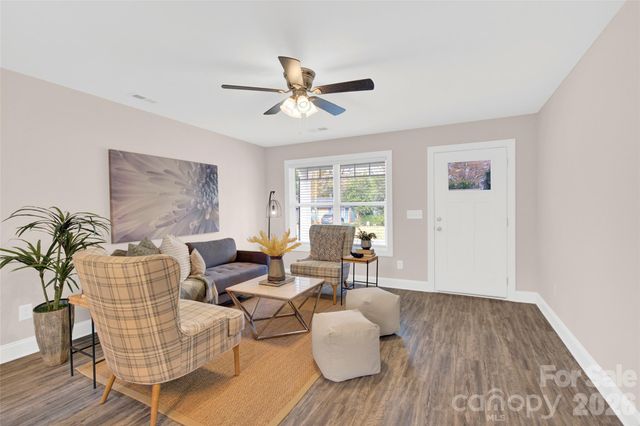 2833 Southwest Boulevard, Charlotte, NC 28216