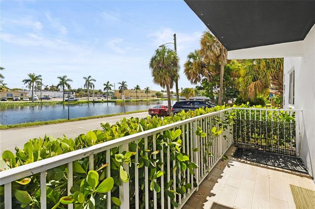 1999 N Glades Drive 02, North Miami Beach, FL 33162
