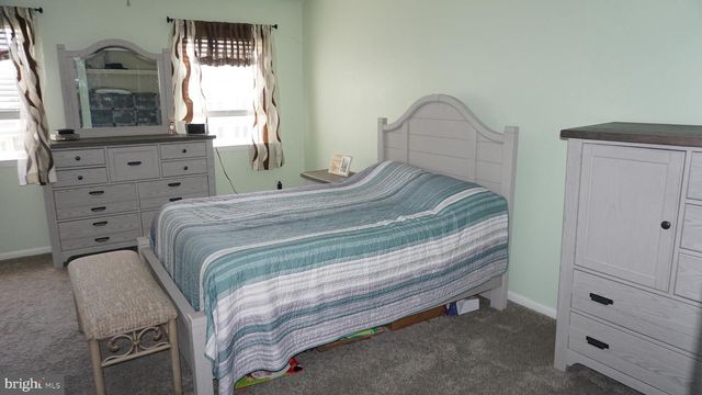 209 FARLEIGH COURT, Langhorne, PA 19047
