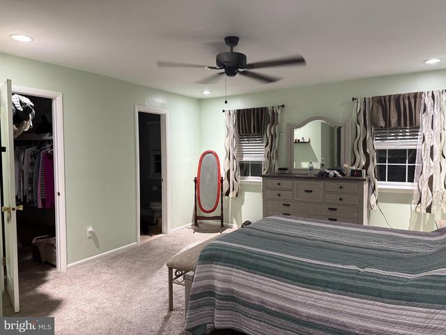 209 FARLEIGH COURT, Langhorne, PA 19047