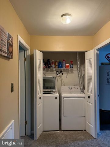 209 FARLEIGH COURT, Langhorne, PA 19047