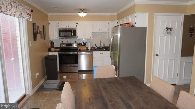 209 FARLEIGH COURT, Langhorne, PA 19047