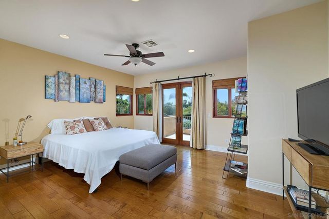 645 N. Rios, Solana Beach, CA 92075
