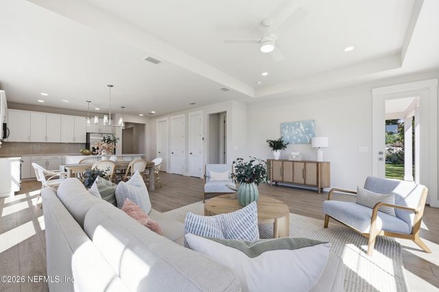 88 LARAMIE Drive, Palm Coast, FL 32137