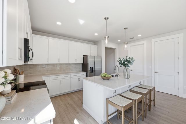 88 LARAMIE Drive, Palm Coast, FL 32137