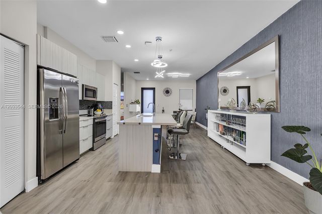 7925 NW 104th Avenue 28, Doral, FL 33178