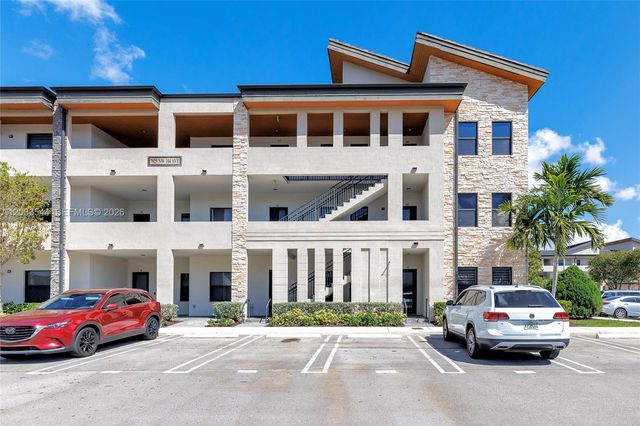 7925 NW 104th Avenue 28, Doral, FL 33178
