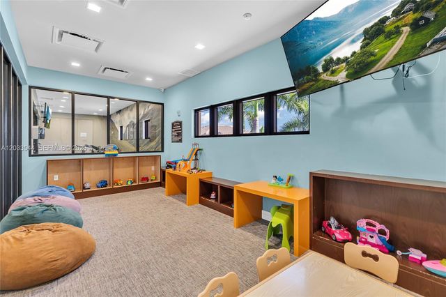 7925 NW 104th Avenue 28, Doral, FL 33178