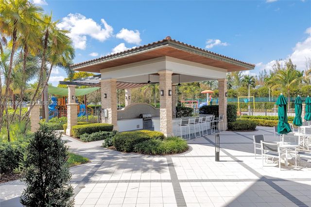 7925 NW 104th Avenue 28, Doral, FL 33178