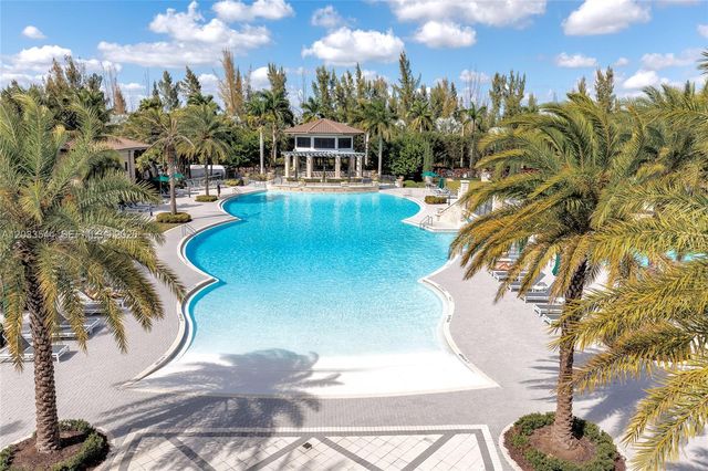 7925 NW 104th Avenue 28, Doral, FL 33178