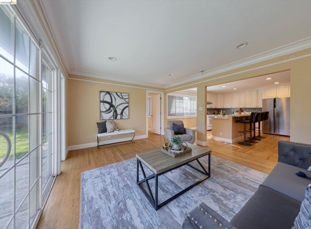 1134 Lovell Ct, Concord, CA 94520