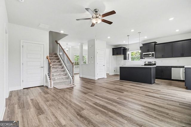 626 Walnut Creek Parkway, Pendergrass, GA 30567