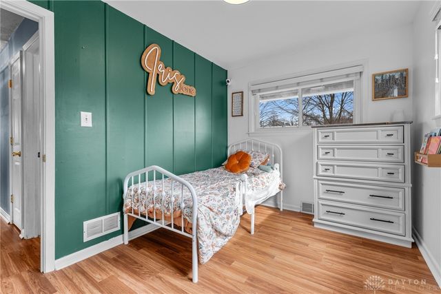 8608 Dundalk Court, Deer Park, OH 45236