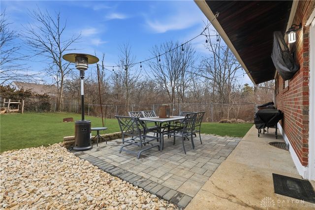 8608 Dundalk Court, Deer Park, OH 45236