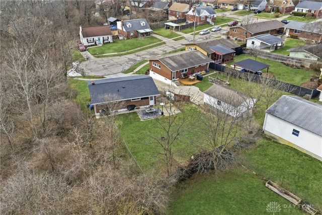 8608 Dundalk Court, Deer Park, OH 45236