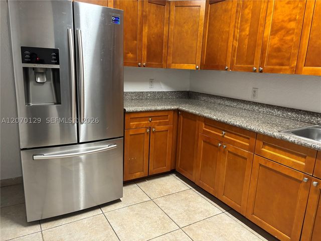 2059 SW 7th St 0, Miami, FL 33135