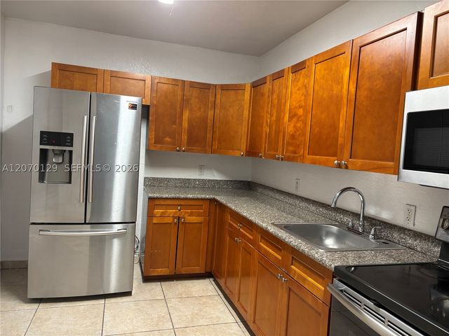 2059 SW 7th St 0, Miami, FL 33135