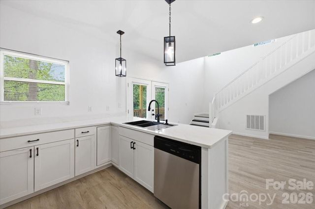 1413 Hateras Avenue, Charlotte, NC 28216