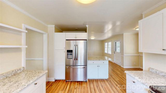 6821 View Way Drive, Charlotte, NC 28215