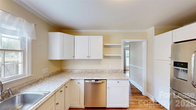 6821 View Way Drive, Charlotte, NC 28215