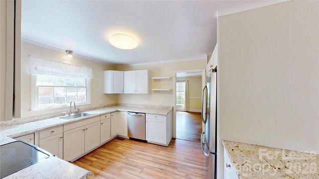 6821 View Way Drive, Charlotte, NC 28215