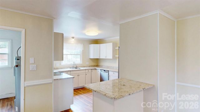 6821 View Way Drive, Charlotte, NC 28215