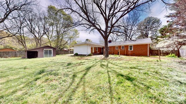 6821 View Way Drive, Charlotte, NC 28215