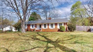 6821 View Way Drive, Charlotte, NC 28215