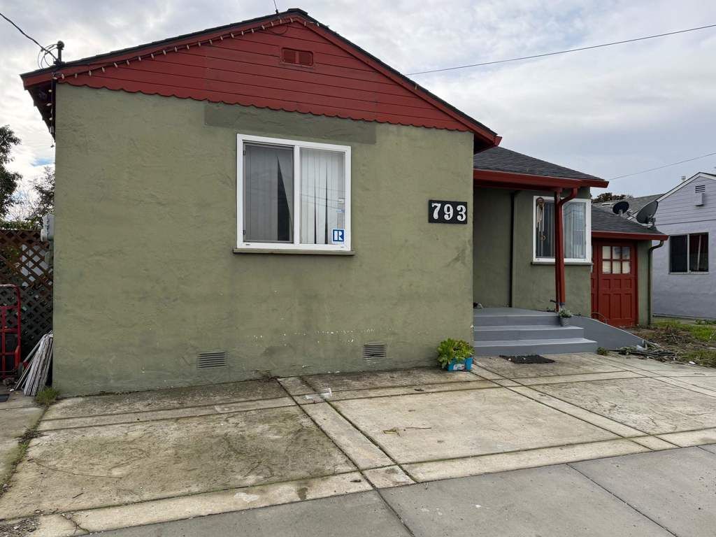 793 E LEWELLING, Hayward, CA 94541
