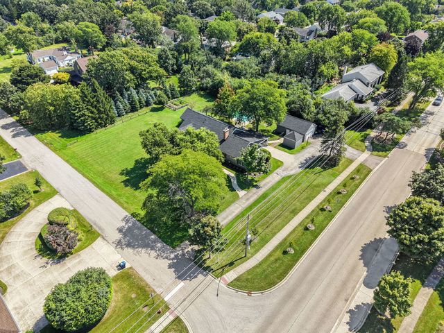 1195 Longmeadow Road, Northbrook, IL 60062