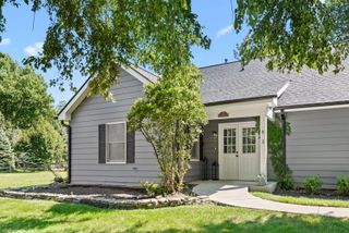 1195 Longmeadow Road, Northbrook, IL 60062