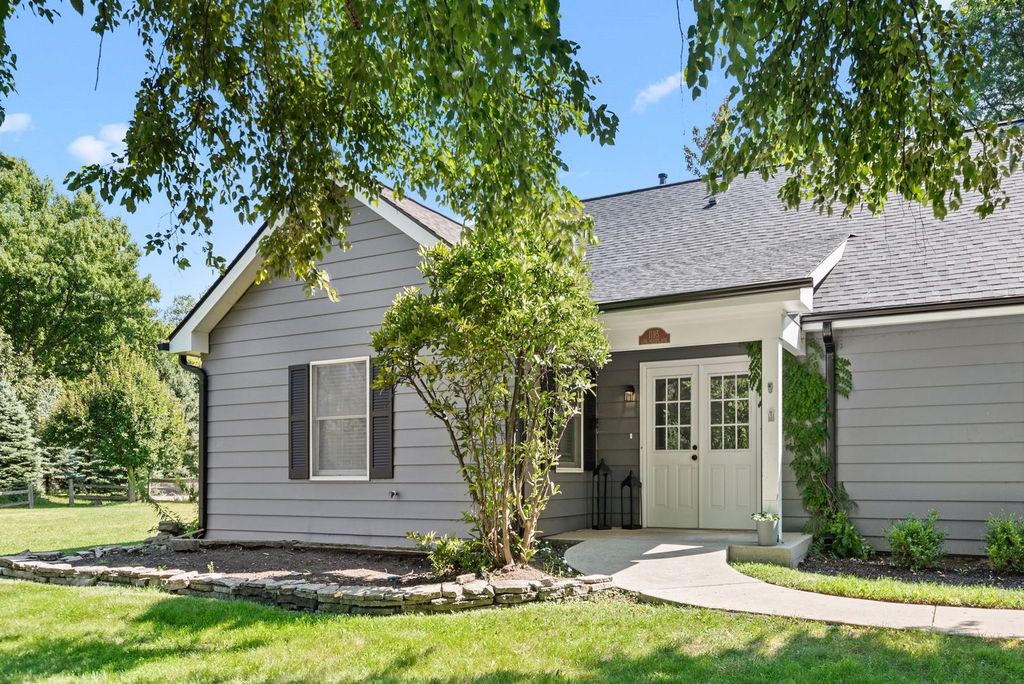 1195 Longmeadow Road, Northbrook, IL 60062