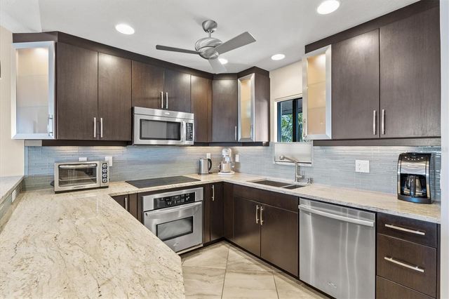 1624 STICKNEY POINT ROAD 24-407, Sarasota, FL 34231