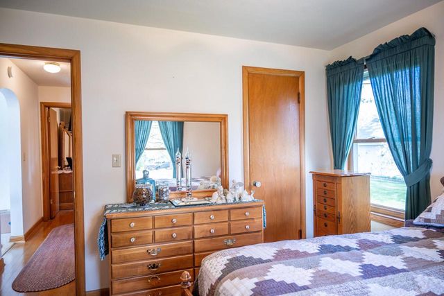 305 Arlington Avenue, Mauston, WI 53948