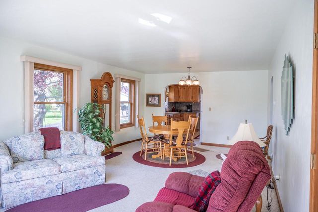 305 Arlington Avenue, Mauston, WI 53948